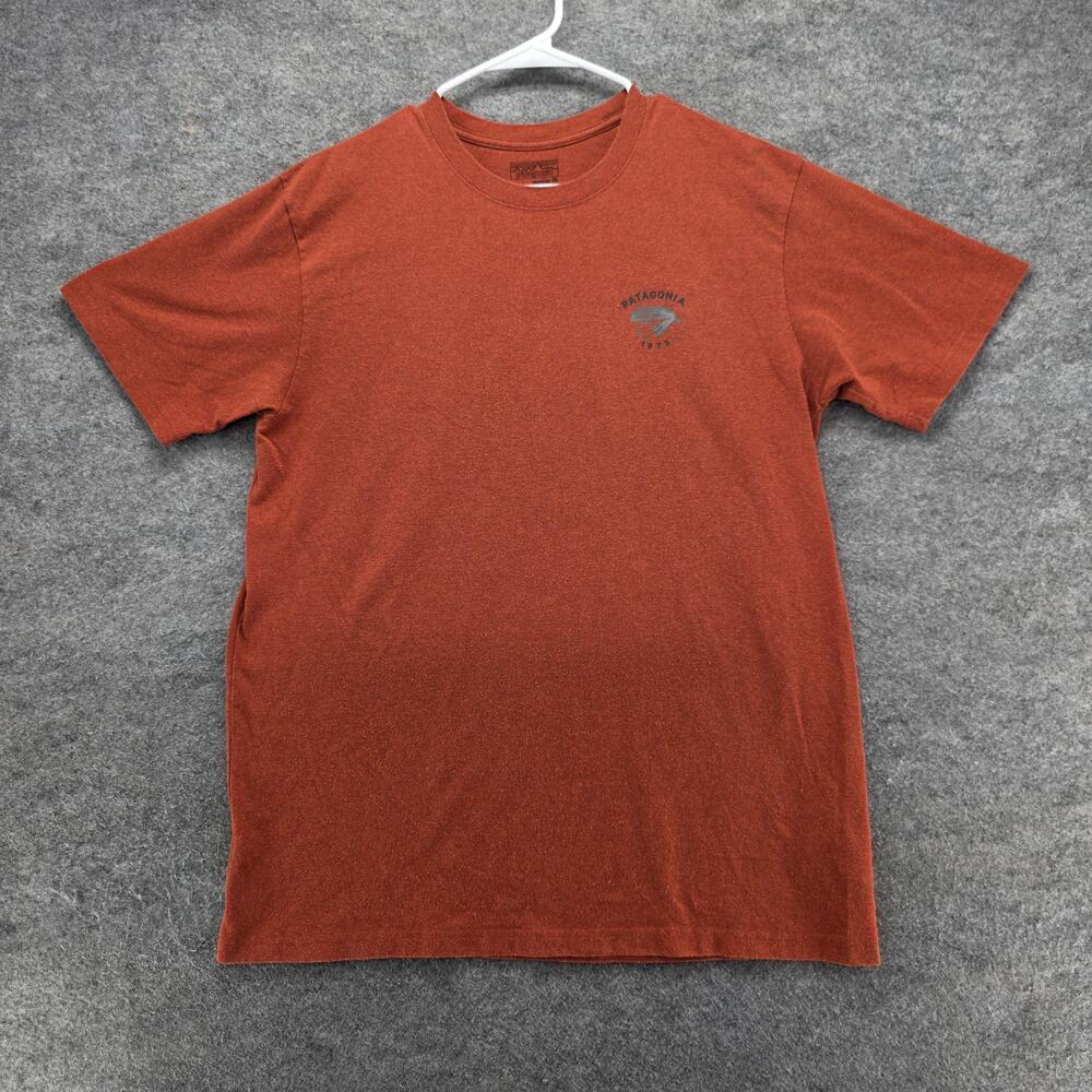 Patagonia Shirt Mens L Orange Short Sleeve Crewneck Tagless Logo Graphic